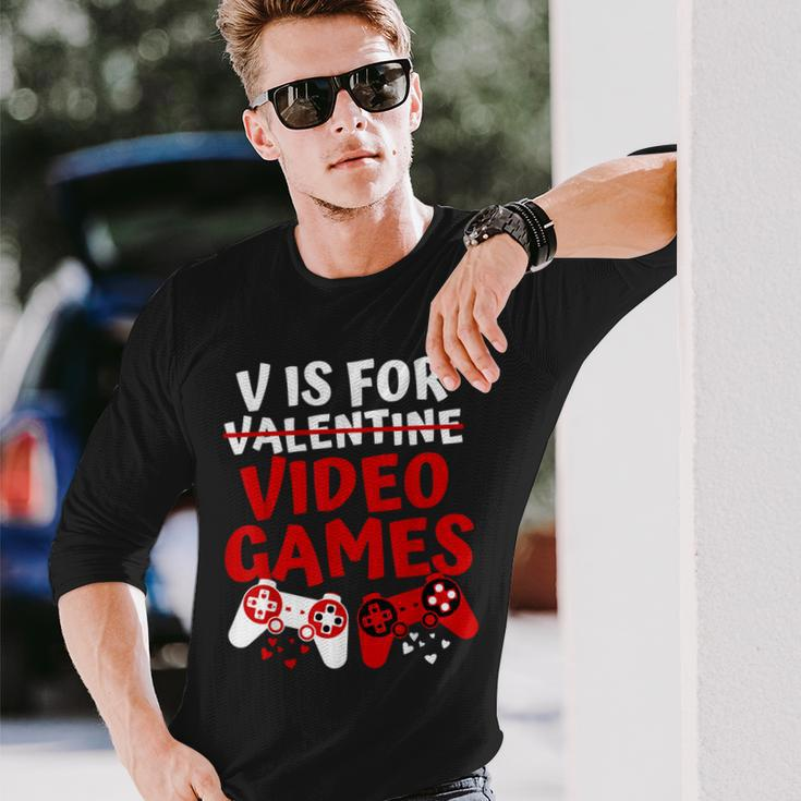 V Is For Video Games Valentines Day Gamer Boy Men Long Sleeve T-Shirt Gifts for Him