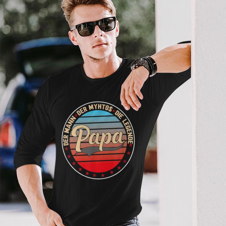 Vaterintage Geschenk Der Mann Der Mythos Die Legende Papa Langarmshirts Geschenke für Ihn