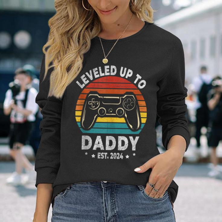 Auf Papa Hochgestuft 2024 Bald Zu Daddy Future Befördert Langarmshirts Geschenke für Sie