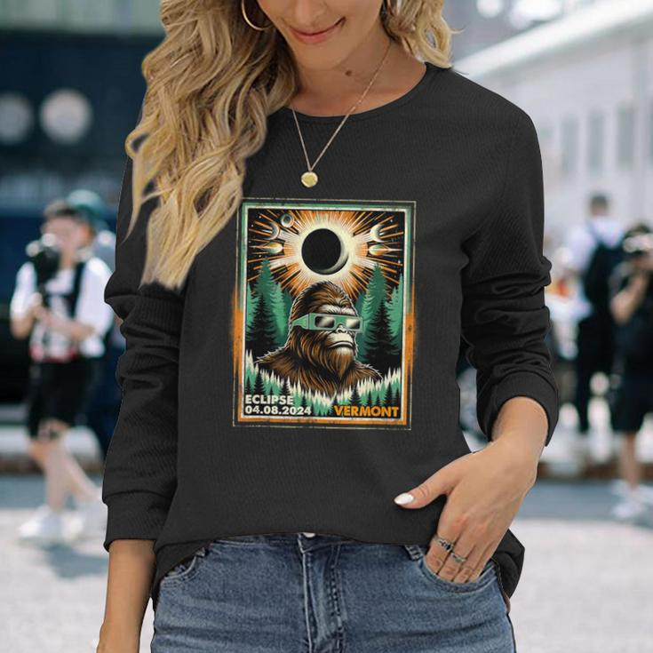 Bigfoot Total Solar Eclipse 2024 Vermont Sasquatch Vintage Long Sleeve T-Shirt Gifts for Her