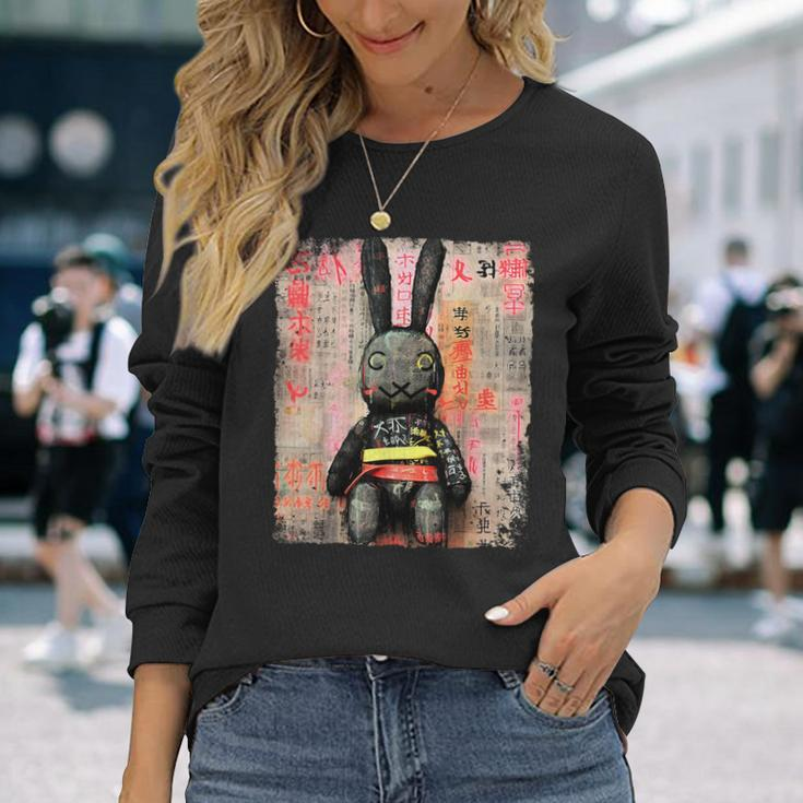 Cyberpunk Rabbit Japanese Futuristic Rabbit Samurei Langarmshirts Geschenke für Sie