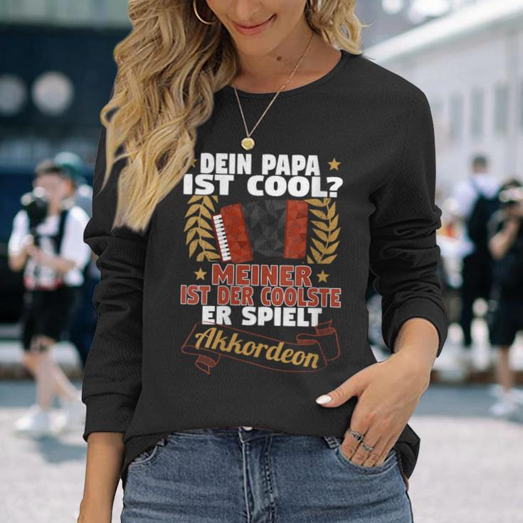 Damen Dein Papa Ist Cool Meiner Spielt Akkordeon Akkordeonspieler Mit-Ausschnitt Langarmshirts Geschenke für Sie