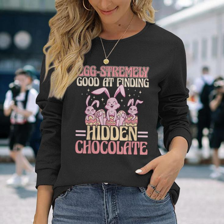Ei — Extrem Gut Darinersteckte Schokolade Zu Finden Langarmshirts Geschenke für Sie