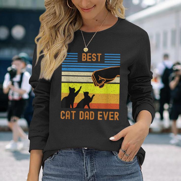 Best Cat Dad Ever Vintage Retro Cat Fist Bump Langarmshirts Geschenke für Sie