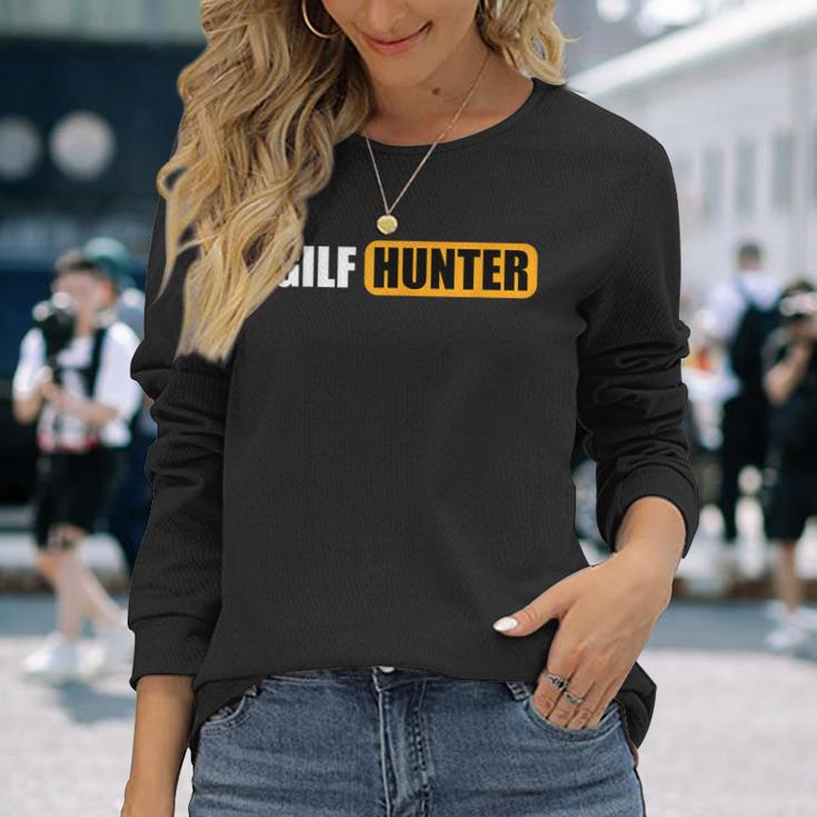 GILF Hunter Schwarzes Langarmshirts, Lustiges Design in Gelb und Weiß Geschenke für Sie