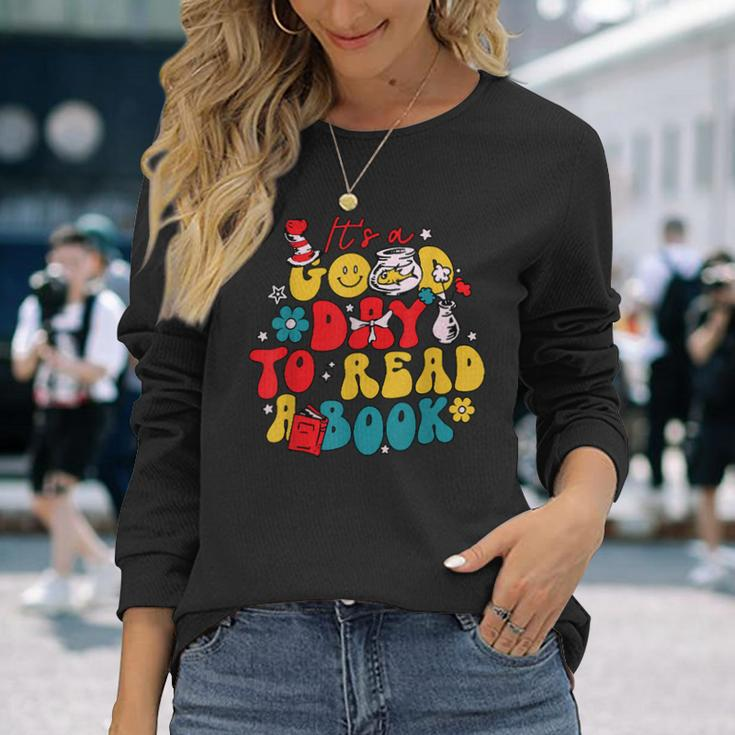 It's A Good Day To Read A Book Reading Day Cat Teachers Long Sleeve T-Shirt Gifts for Her