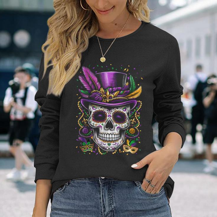 Mardi Gras Skull Top Hat Beads Mask New Orleans Louisiana Long Sleeve T-Shirt Gifts for Her