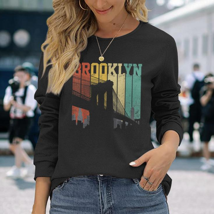 New York City Brooklyn Bridge Vintage Retro Skyline Nyc Ny Long Sleeve T-Shirt Gifts for Her