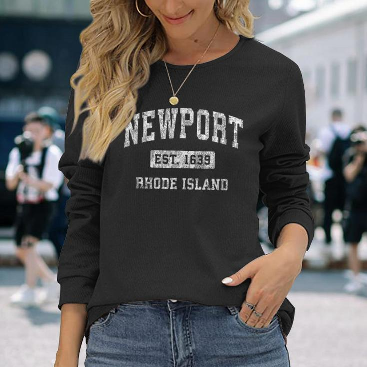 Newport Rhode Island Ri Vintage Established Sports Long Sleeve T-Shirt Gifts for Her