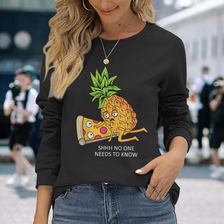 Pineapple Belongs On Pizza Lover Food Pun Long Sleeve T-Shirt Gifts for Her