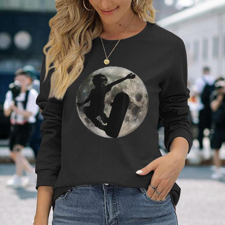Skateboard Kick Flip Silhouet Fool Moon Skateboarder Long Sleeve T-Shirt Gifts for Her