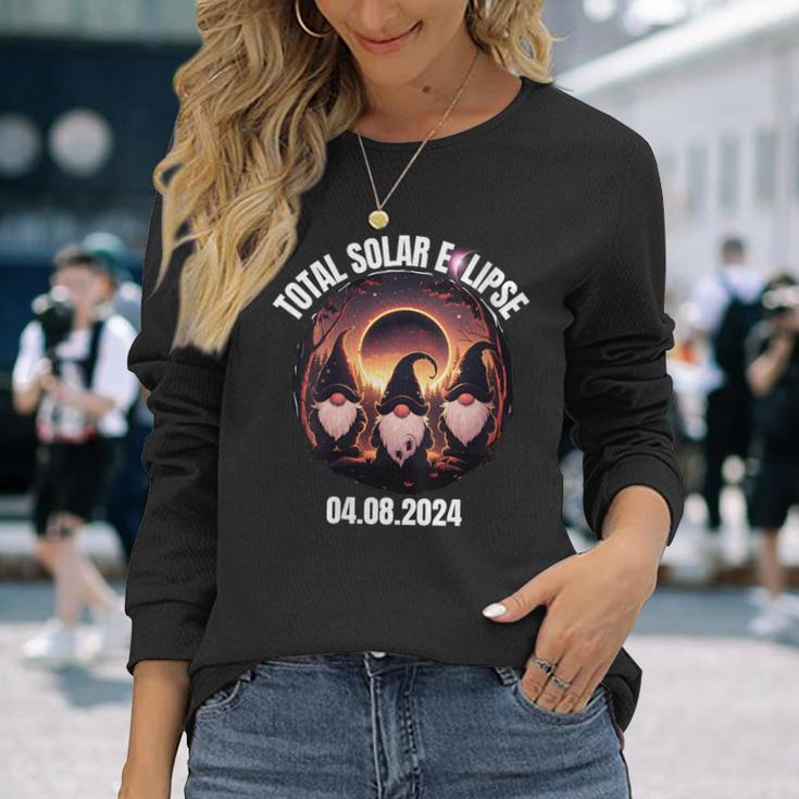 Total Solar Eclipse Gnome Gnomes Totality Party 2024 Long Sleeve T-Shirt Gifts for Her