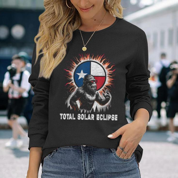 Vintage Bigfoot Total Solar Eclipse Texas Flag Long Sleeve T-Shirt Gifts for Her