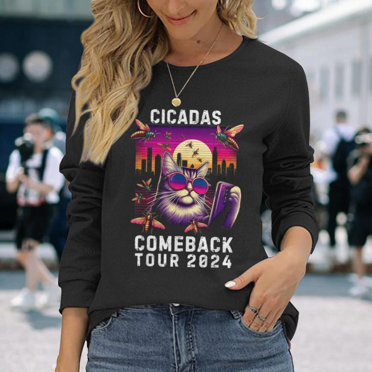Vintage Cat Selfie With Cicada Comeback Summer Tour 2024 Long Sleeve T-Shirt Gifts for Her