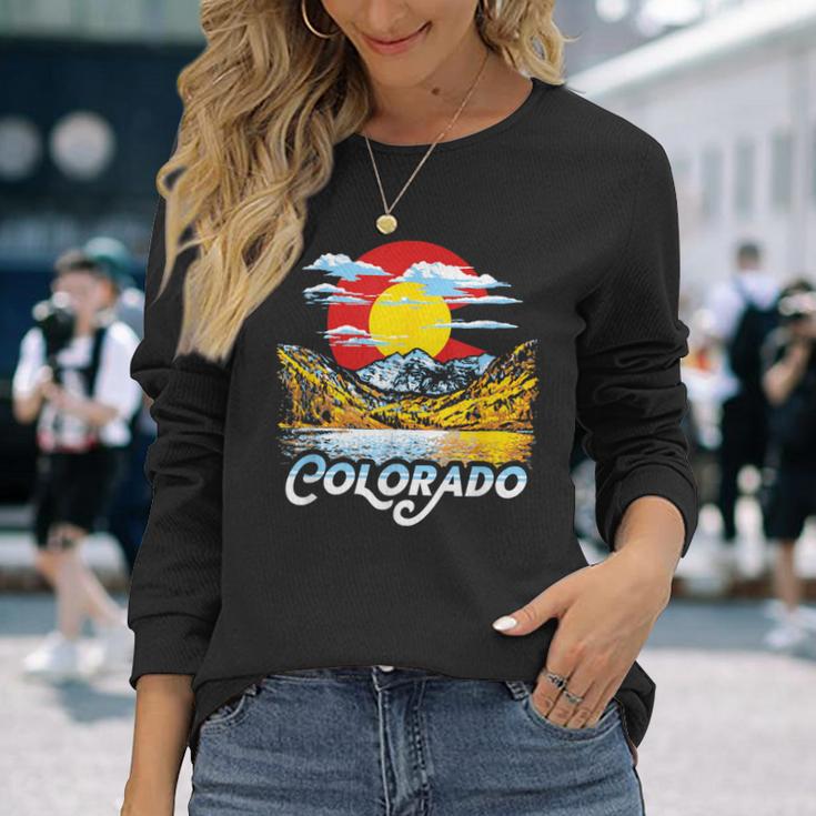 Vintage Colorado Flag Maroon Bells Retro Mountains Graphic Long Sleeve T-Shirt Gifts for Her