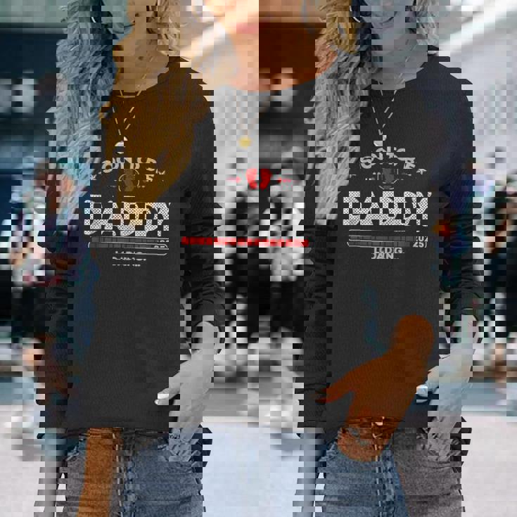 Vintage First Time Daddy Est 2025 Loading Soon To Be Papa Long Sleeve T-Shirt Gifts for Her