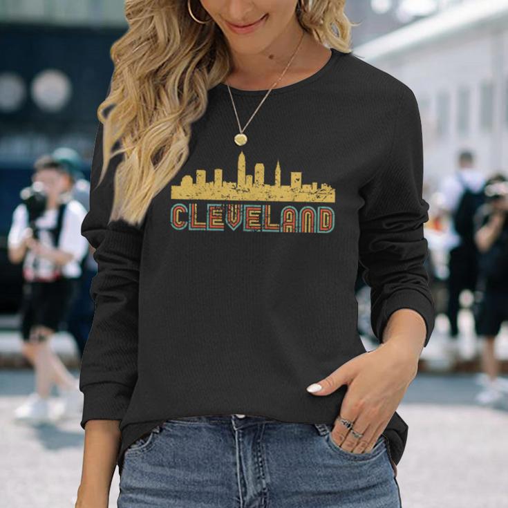 Vintage Retro Cleveland Ohio Skyline Long Sleeve T-Shirt Gifts for Her