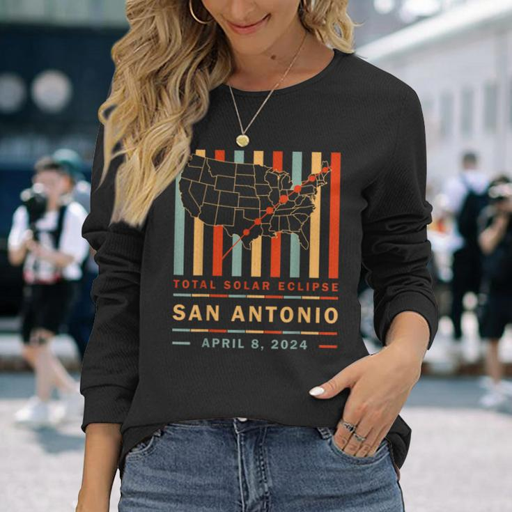 Vintage Total Solar Eclipse 2024 San Antonio Long Sleeve T-Shirt Gifts for Her