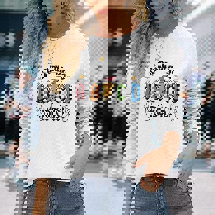 Retro Abcd Learning Sacude A Un Profesor Y Estudiante Que Regresa A La Escuela Camiseta de manga larga Regalos para ella