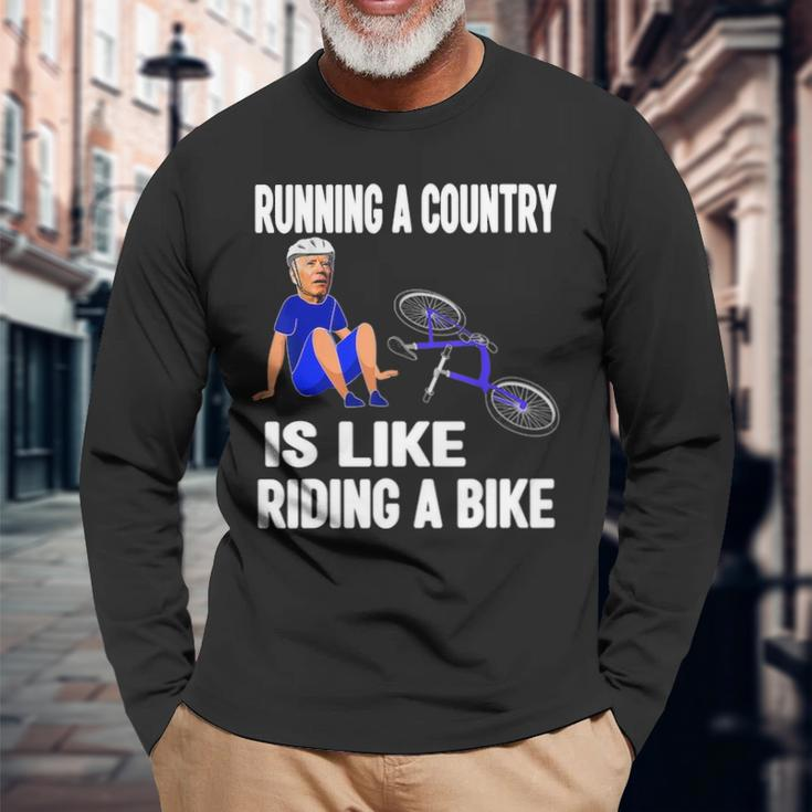 Biden Falls Off Bike Joe Biden Falling Off His Bicycle Long Sleeve T-Shirt Gifts for Old Men