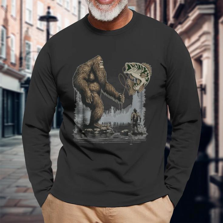 Bigfoot Fishing Sasquatch Fish Long Sleeve T-Shirt Gifts for Old Men