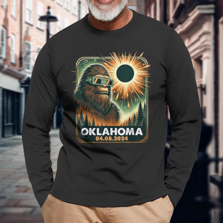 Bigfoot Oklahoma Total Solar Eclipse 2024 Eclipse Glasses Long Sleeve T-Shirt Gifts for Old Men
