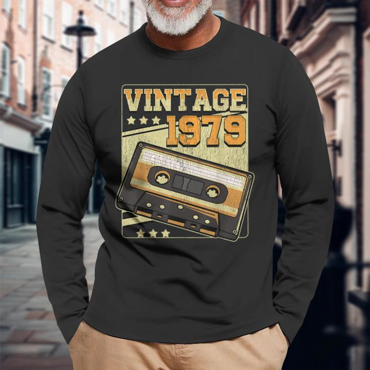 Born In 1979 Vintage Cool Birthday Long Sleeve T-Shirt Gifts for Old Men
