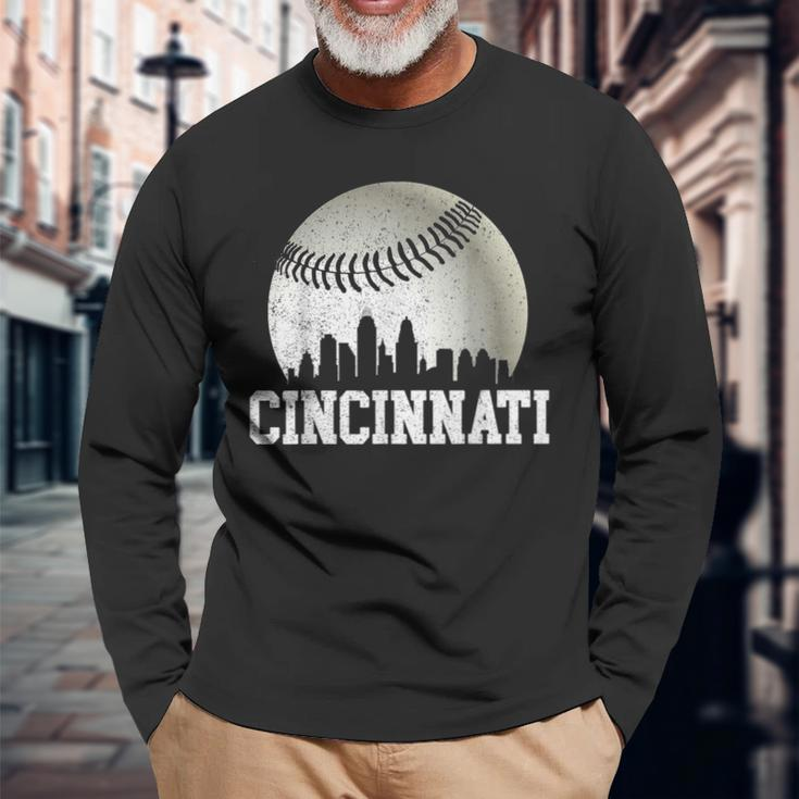 Cincinnati Vintage Baseball Distressed Gameday Retro Long Sleeve T-Shirt Gifts for Old Men