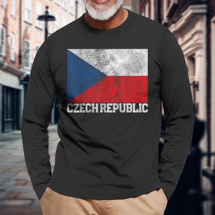 Czech Republic Flag Family Pride Country Vintage Long Sleeve T-Shirt Gifts for Old Men