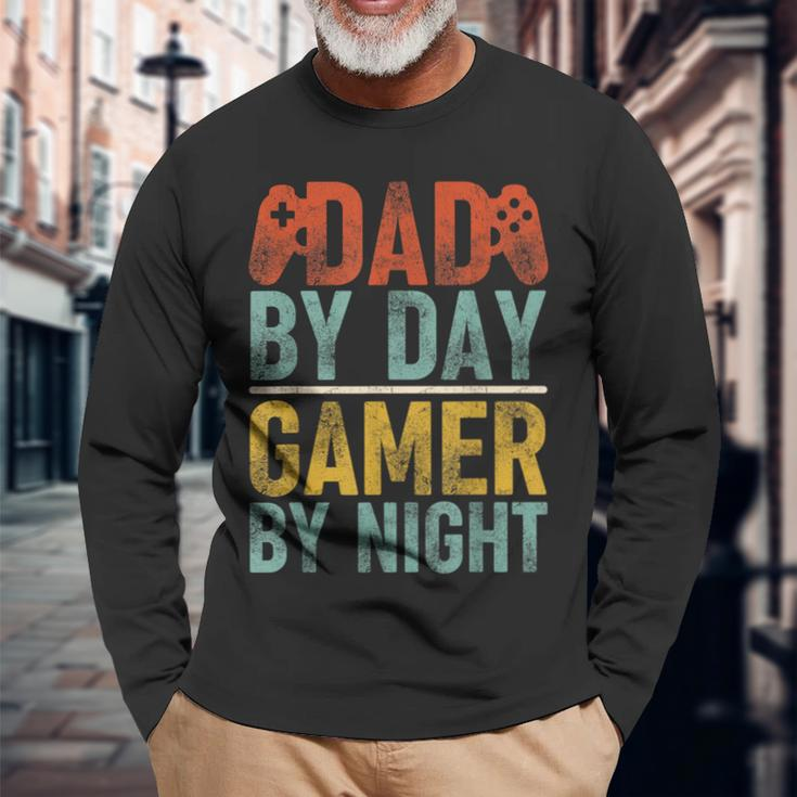 Dad By Day Gamer By Night Video Games Father's Day Retro Long Sleeve T-Shirt Gifts for Old Men