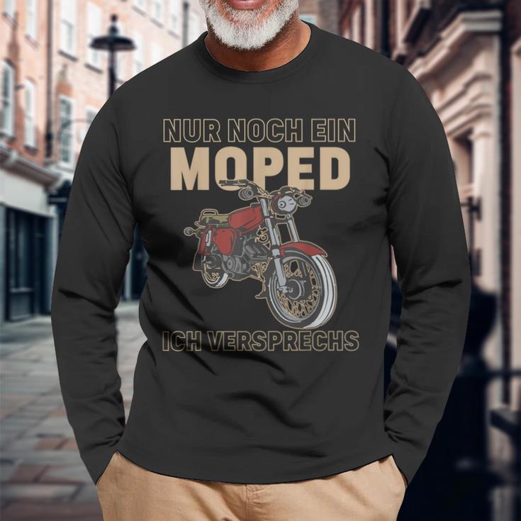 Ddr Schwalbe S50 Simson Moped Nur Noch Ein Moped Langarmshirts Geschenke für alte Männer