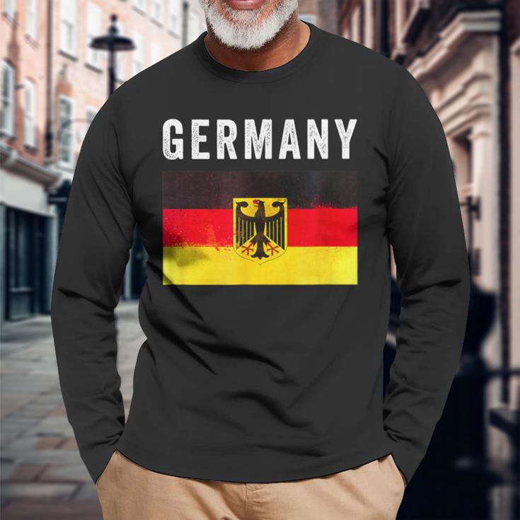 Deutschland Flagge Mit Wappen Deutschland Flagge I Love Deutschland Langarmshirts Geschenke für alte Männer