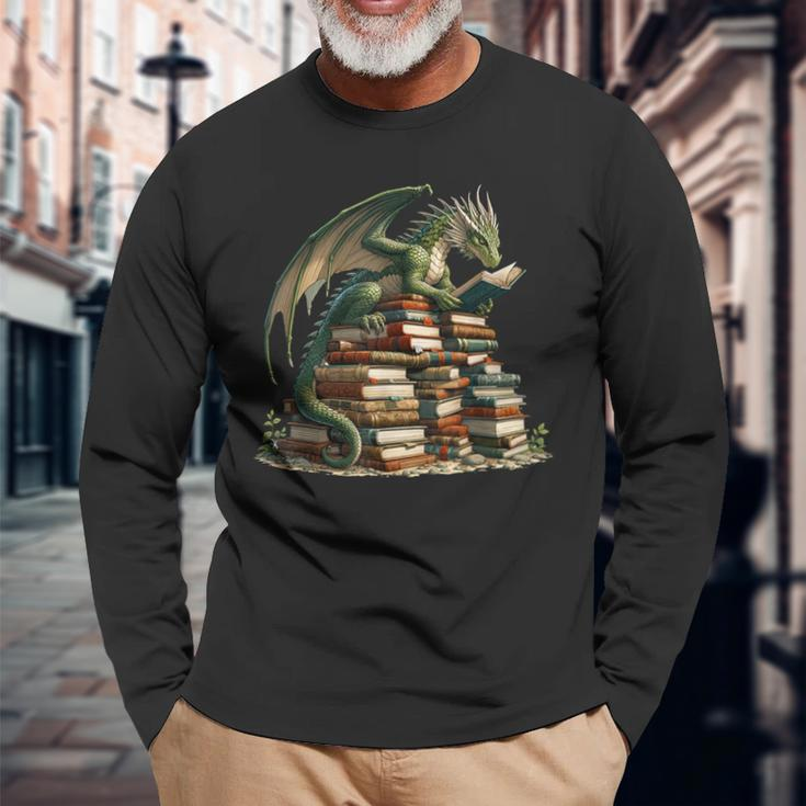 Distressed Bookworm Dragons Reading Book Dragons And Books Long Sleeve T-Shirt Gifts for Old Men