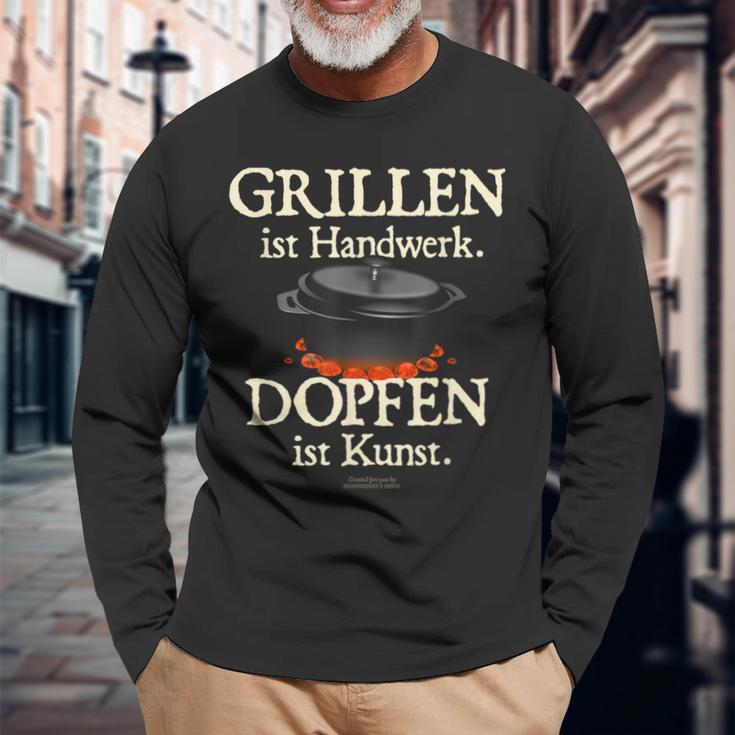 Dutch Oven Saying Grillen Ist Handwerk Dopfen Ist Kunst Langarmshirts Geschenke für alte Männer