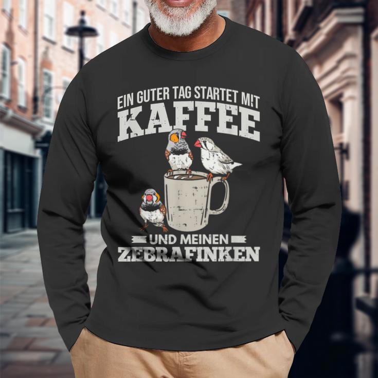 Ein Guter Tag Startet Kaffee Und Zebrafinch Langarmshirts Geschenke für alte Männer