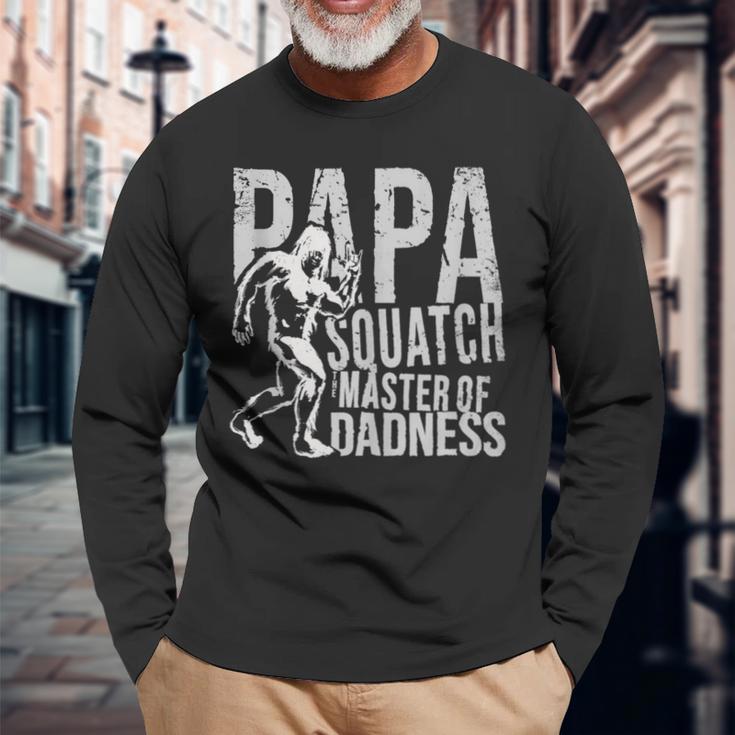 Herren Sasquatch Papa Squatch Bigfootatertag Langarmshirts Geschenke für alte Männer