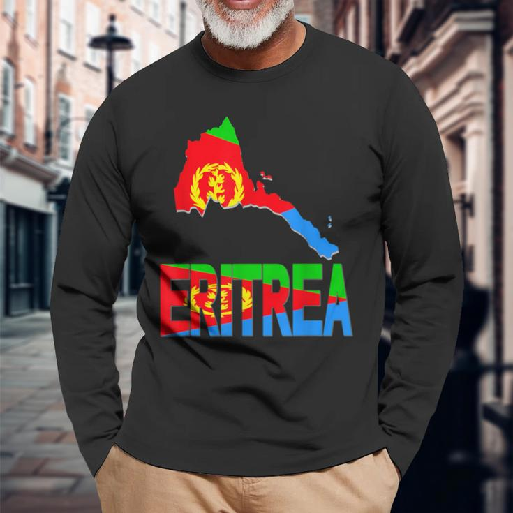 Ich Liebe Eritrea Flag In Eritrean Map Love Eritrea Flag Map Langarmshirts Geschenke für alte Männer