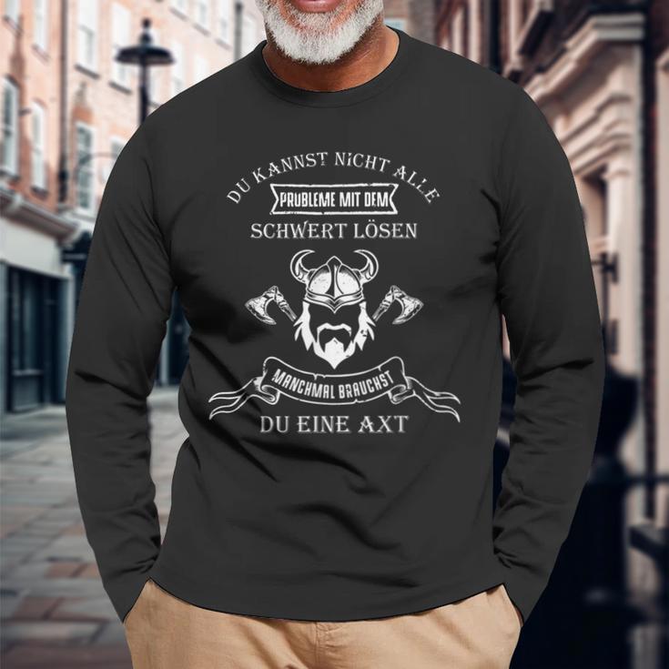 Kannst Nicht Alle Problems Mit Schwert Lösen Axt Viking Langarmshirts Geschenke für alte Männer