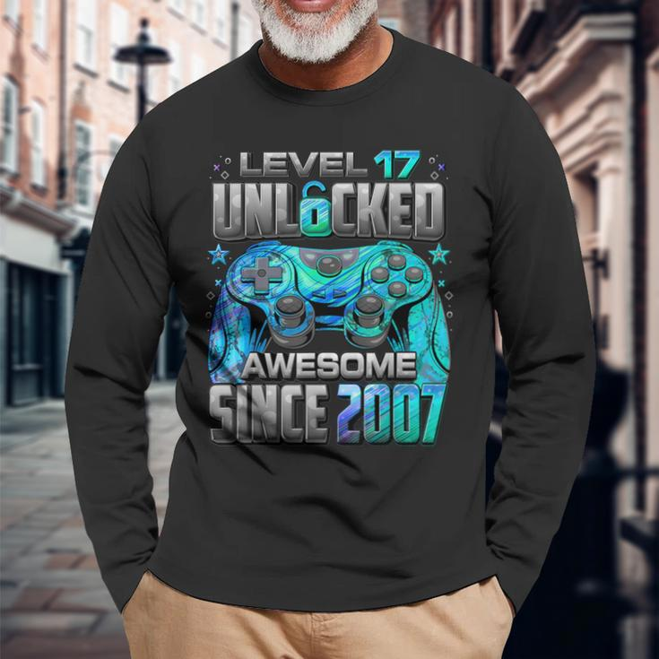 Level 17 Unlocked Awesome Since 2007 17Th Birthday Gaming Long Sleeve T-Shirt Gifts for Old Men