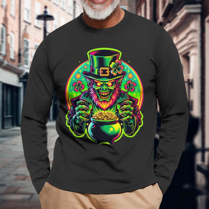 Lurking Leprechaun Lore St Patrick's Day Horror Long Sleeve T-Shirt Gifts for Old Men