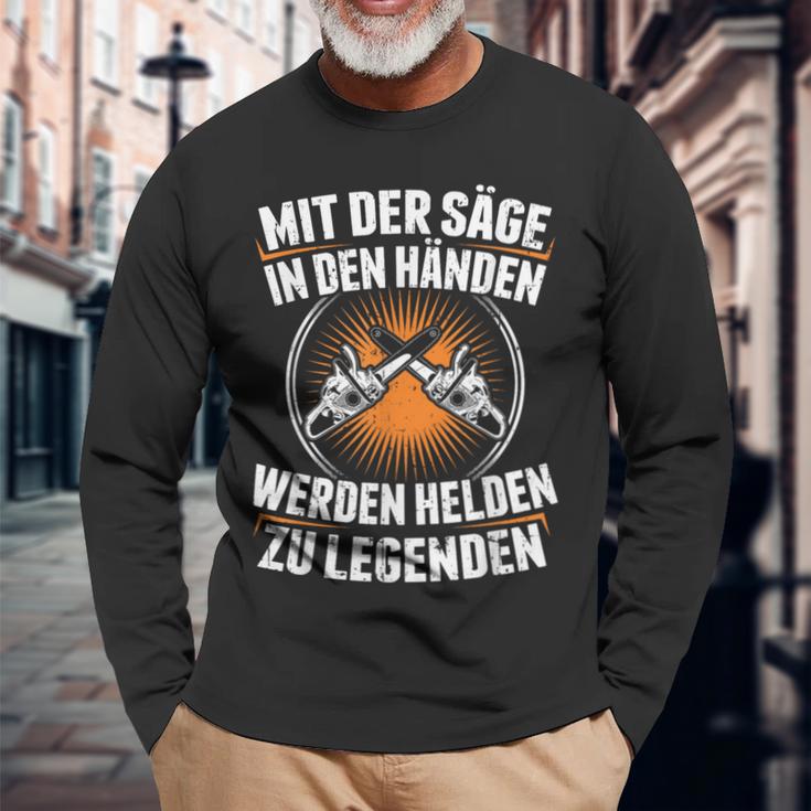 Mit Der Säge In Den Händen Werden Helden Zu Legenden Holz Langarmshirts Geschenke für alte Männer