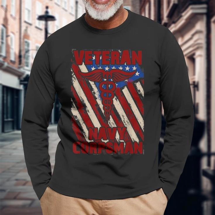 Proud Us Navy Corpsman Veteran Flag Vintage Long Sleeve T-Shirt Gifts for Old Men