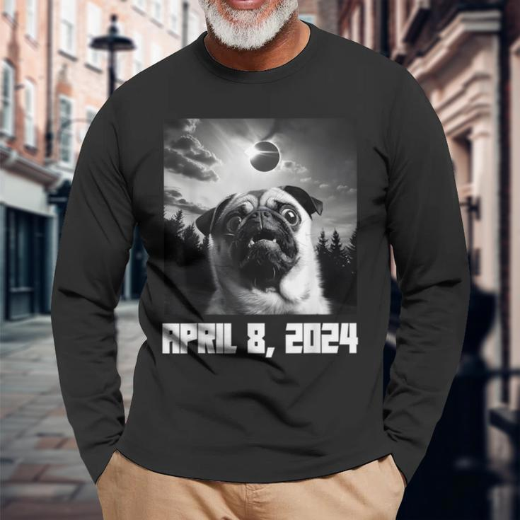 Pug Taking Selfie Totality 04 08 24 Total Solar Eclipse 2024 Long Sleeve T-Shirt Gifts for Old Men