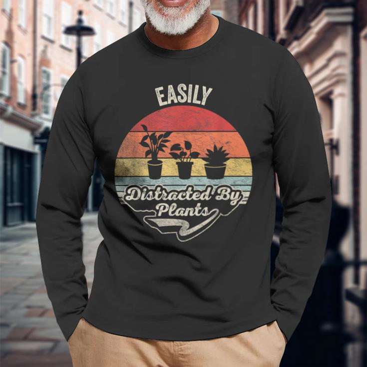Retro Vintage Easily Distracted By Plants Gardening Long Sleeve T-Shirt Gifts for Old Men