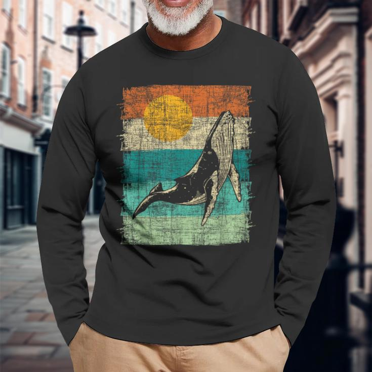 Retro Whale Lover Marine Biologist Aquarist Whales Animal Long Sleeve T-Shirt Gifts for Old Men