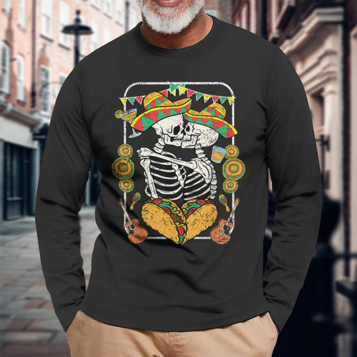 Skeleton Kissing Cinco De Mayo Mexican Sombrero Taco Heart Long Sleeve T-Shirt Gifts for Old Men