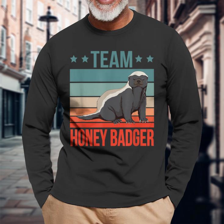 Team Honey Dachs Ratel Honey Badger Langarmshirts Geschenke für alte Männer