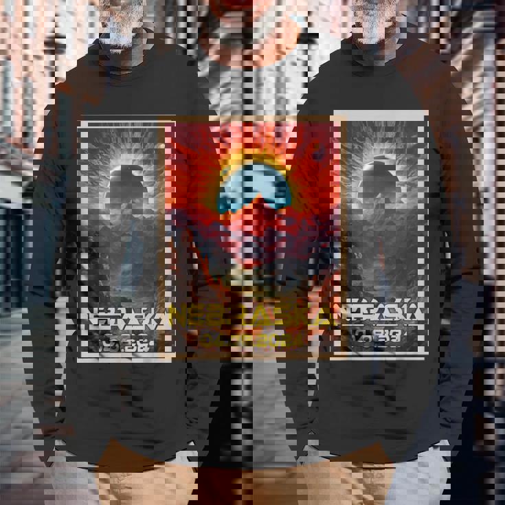 Total Solar Eclipse 2024 Nebraska Vintage Long Sleeve T-Shirt Gifts for Old Men