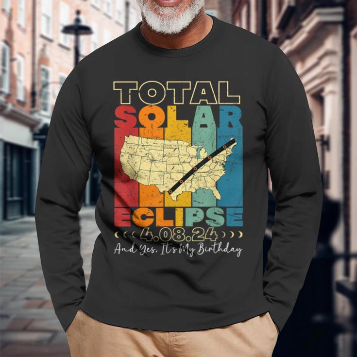 Total Solar Eclipse 2024 Yes It's My Birthday Retro Vintage Long Sleeve T-Shirt Gifts for Old Men