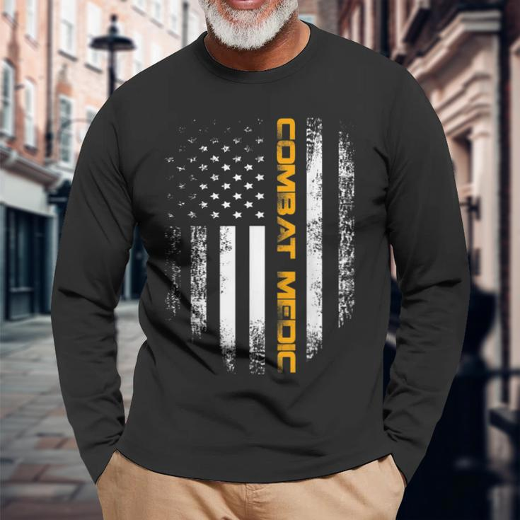 Vintage American Usa Flag Combat Medic Veteran Long Sleeve T-Shirt Gifts for Old Men
